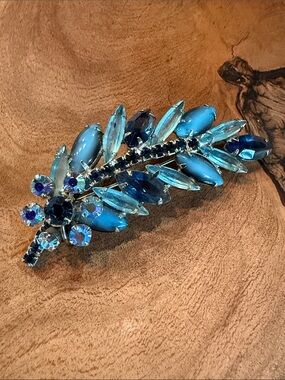 Blue Crystal Floral Leaf Brooch